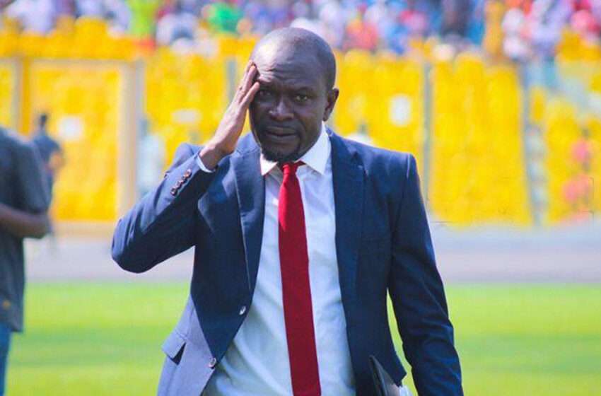  Ghanaians want Charles Akonnor sack.